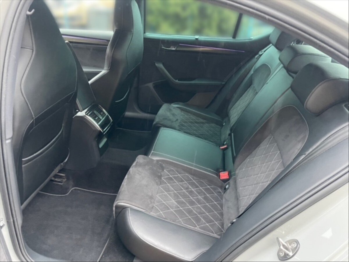 Škoda Superb Liftback 2,0 l 110 kw