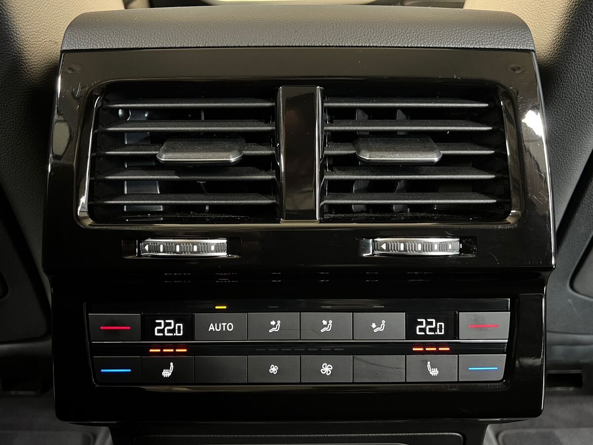 Volkswagen Touareg SUV 3,0 l 210 kw