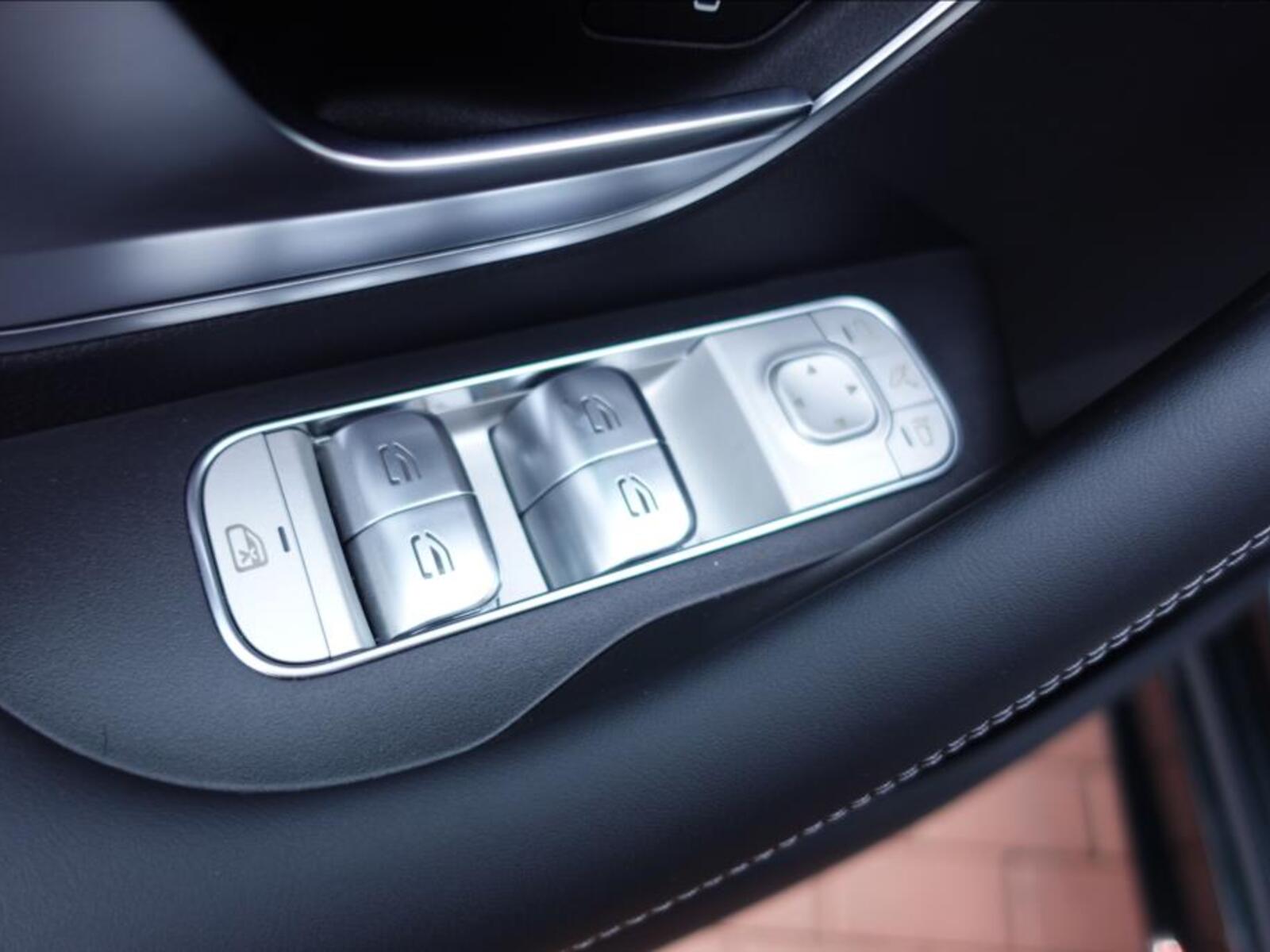 Mercedes-Benz GLE 17