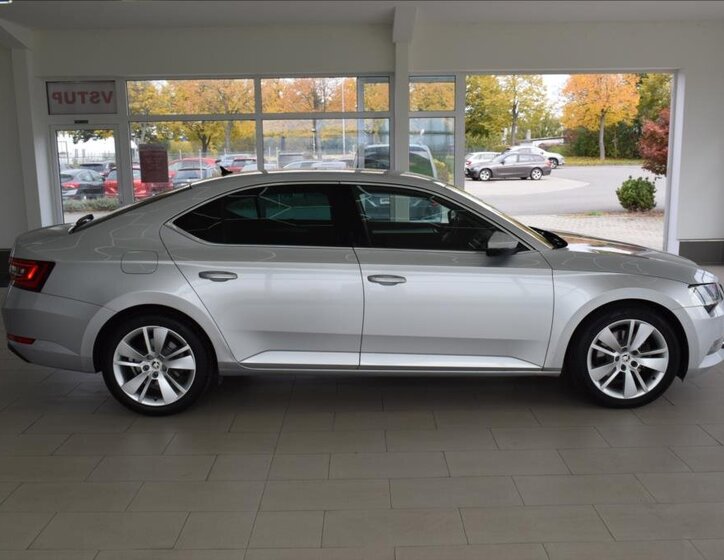 Škoda Superb 4