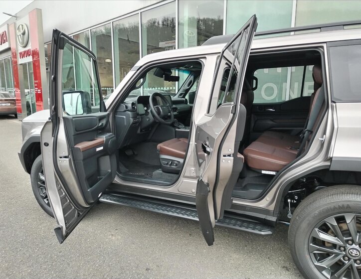 Toyota Land Cruiser Ostatní 0,0 151 kw