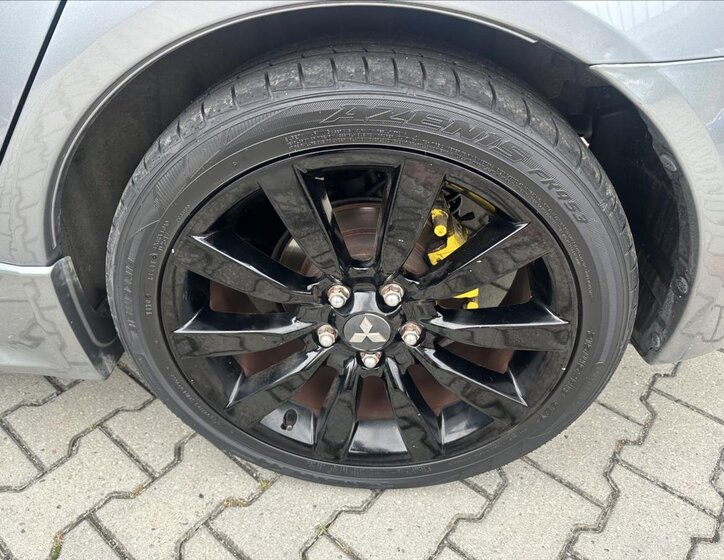 Mitsubishi Lancer 20