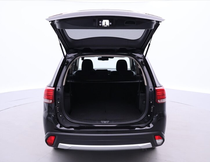 Mitsubishi Outlander 9