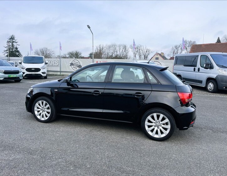 Audi A1 8