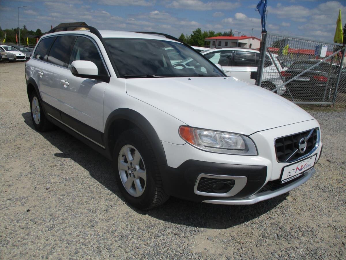 Volvo XC70 Kombi 2,4 l 120 kw