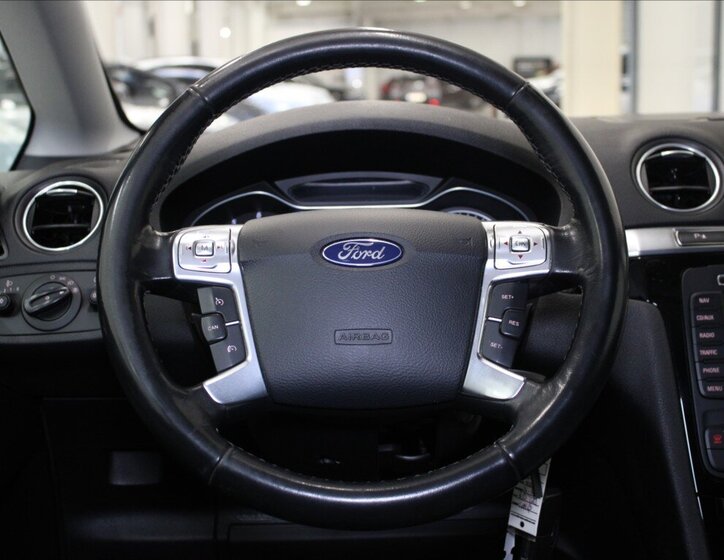 Ford S-MAX MPV 2,0 l 120 kw