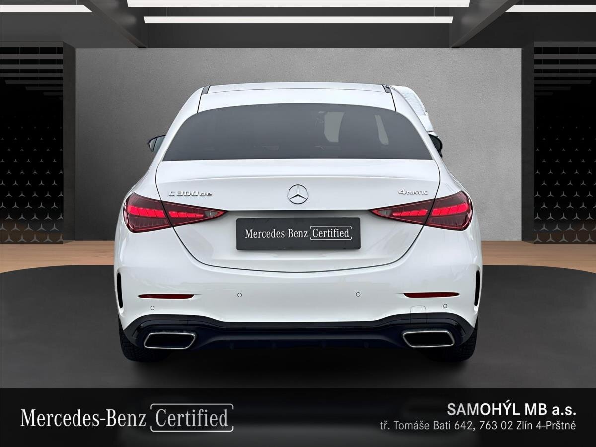 Mercedes-Benz Třídy C Sedan / Limuzína 2,0 l 145 kw