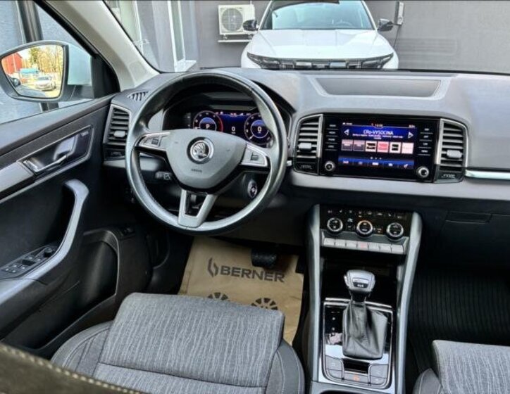 Škoda Karoq SUV / Terénní 2,0 l 110 kw