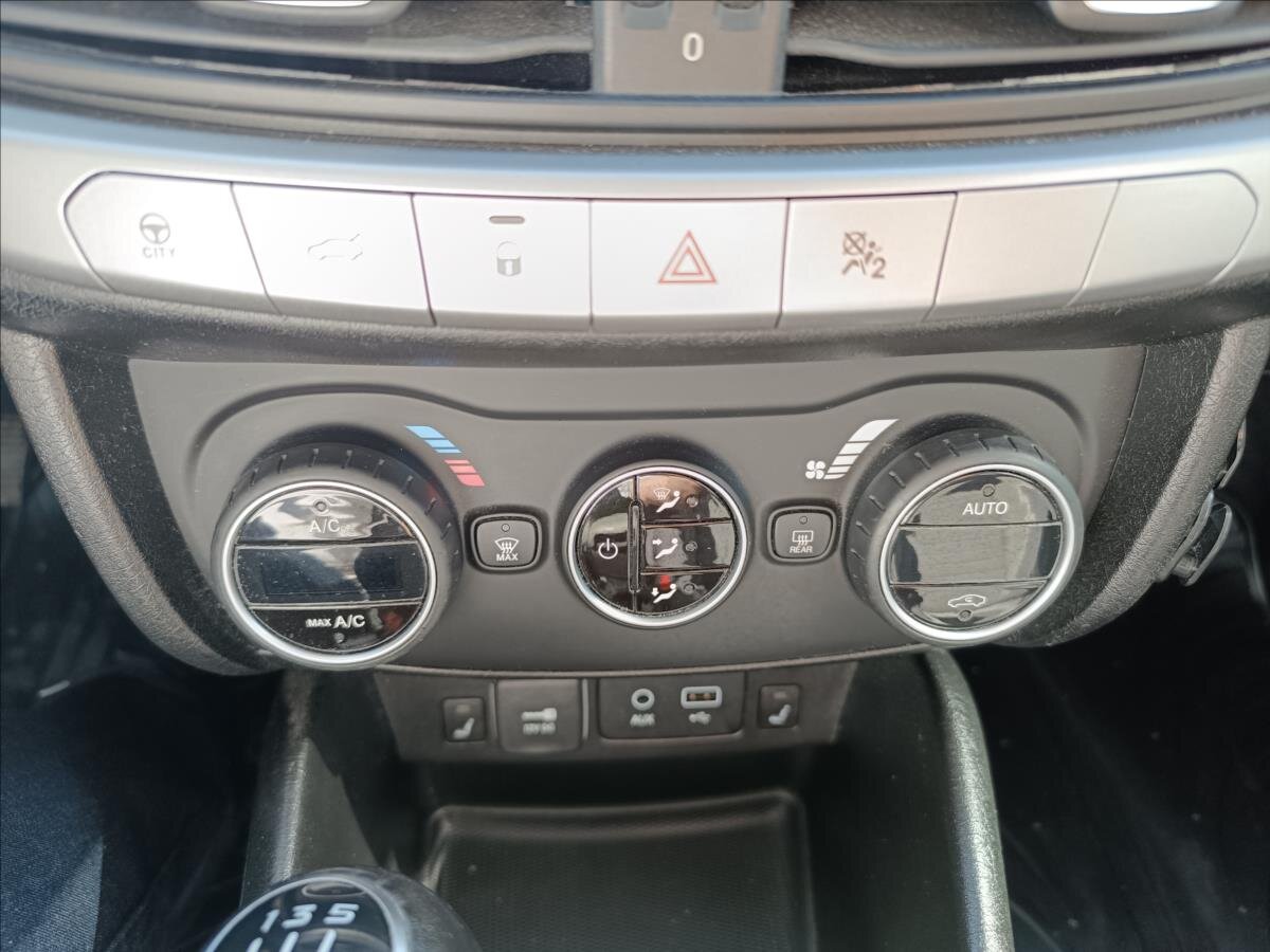 Fiat Tipo Sedan / Limuzína 1,4 l 70 kw