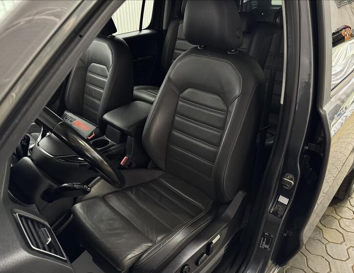 Volkswagen Amarok 28