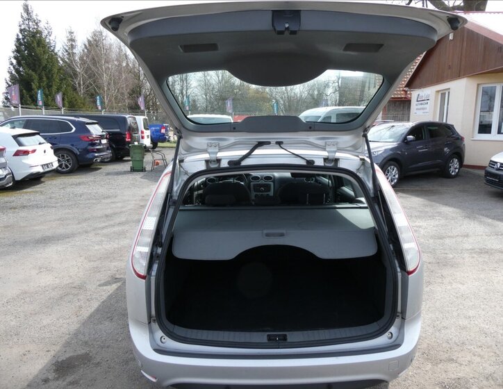 Ford Focus Kombi 1,6 l 74 kw