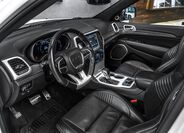 Jeep Grand Cherokee 16