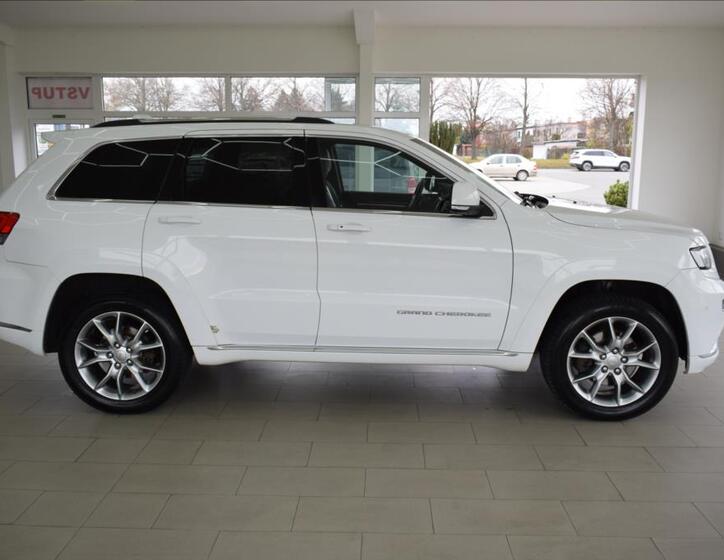 Jeep Grand Cherokee 4