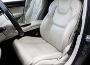 Volvo V90 Kombi 2,0 l 173 kw