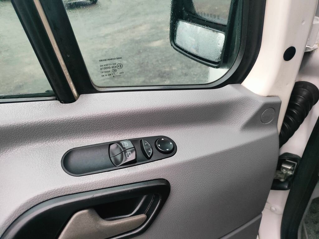 Volkswagen Crafter Skříň 2,0 l 80 kw