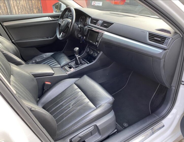 Škoda Superb Kombi 2,0 l 110 kw