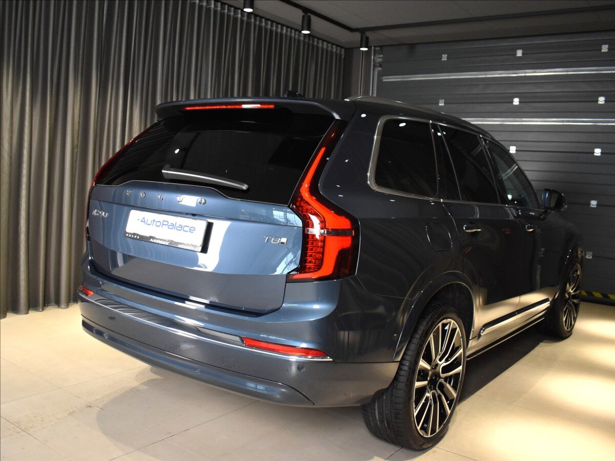 Volvo XC90 SUV / Terénní 2,0 l 335 kw
