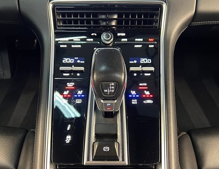 Porsche Panamera Liftback 4,0 l 310 kw