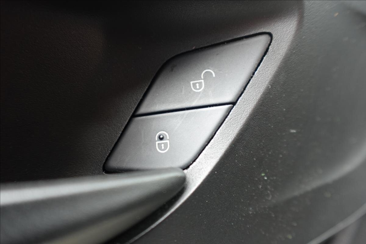 Mercedes-Benz Sprinter Valník 2,0 l 125 kw