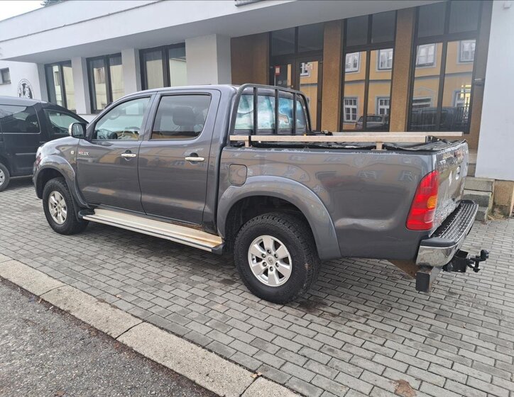 Toyota Hilux Pick-up 2,5 l 106 kw
