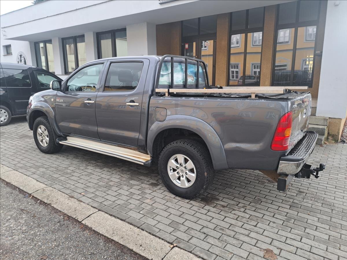 Toyota Hilux Pick-up 2,5 l 106 kw