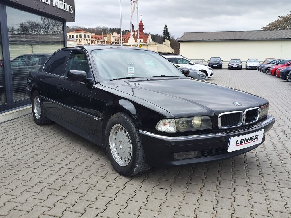 BMW Řada 7 Sedan / Limuzína 2,8 l 142 kw