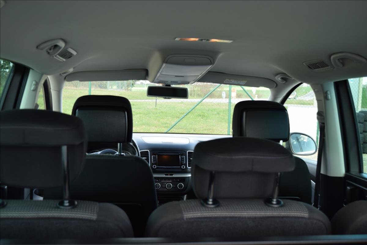 Volkswagen Sharan MPV 2,0 l 103 kw