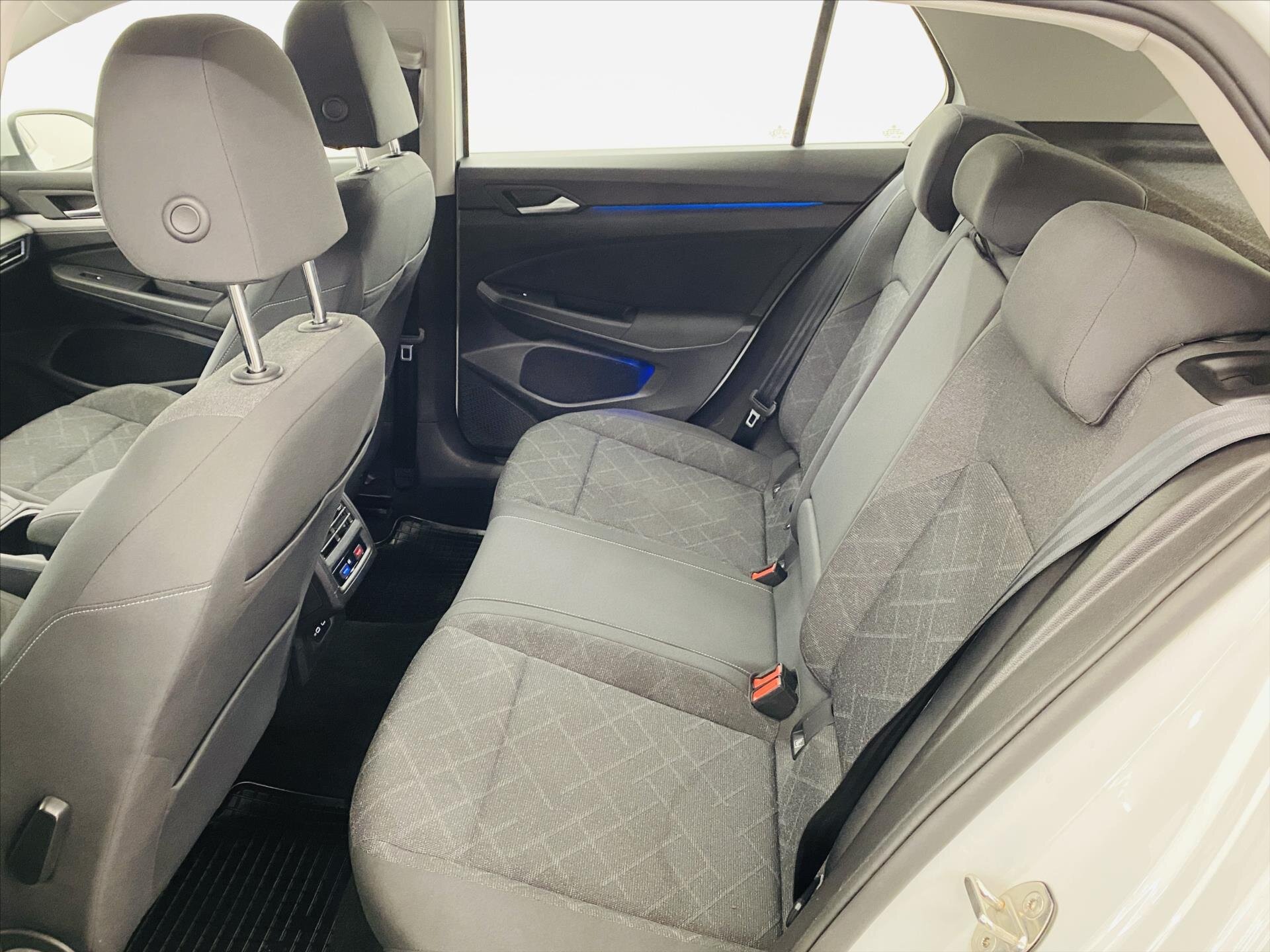 Volkswagen Golf Hatchback 999,0 81 kw