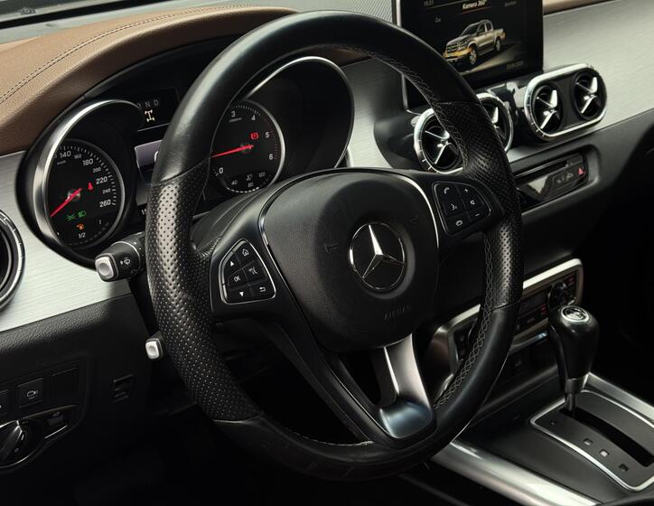 Mercedes-Benz Třídy X 14