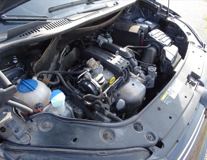 Volkswagen Touran MPV 1,2 l 77 kw