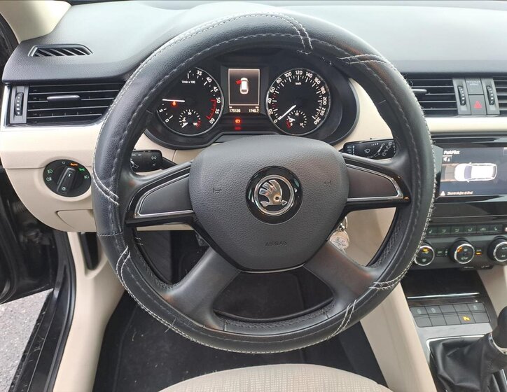 Škoda Octavia Kombi 2,0 l 110 kw