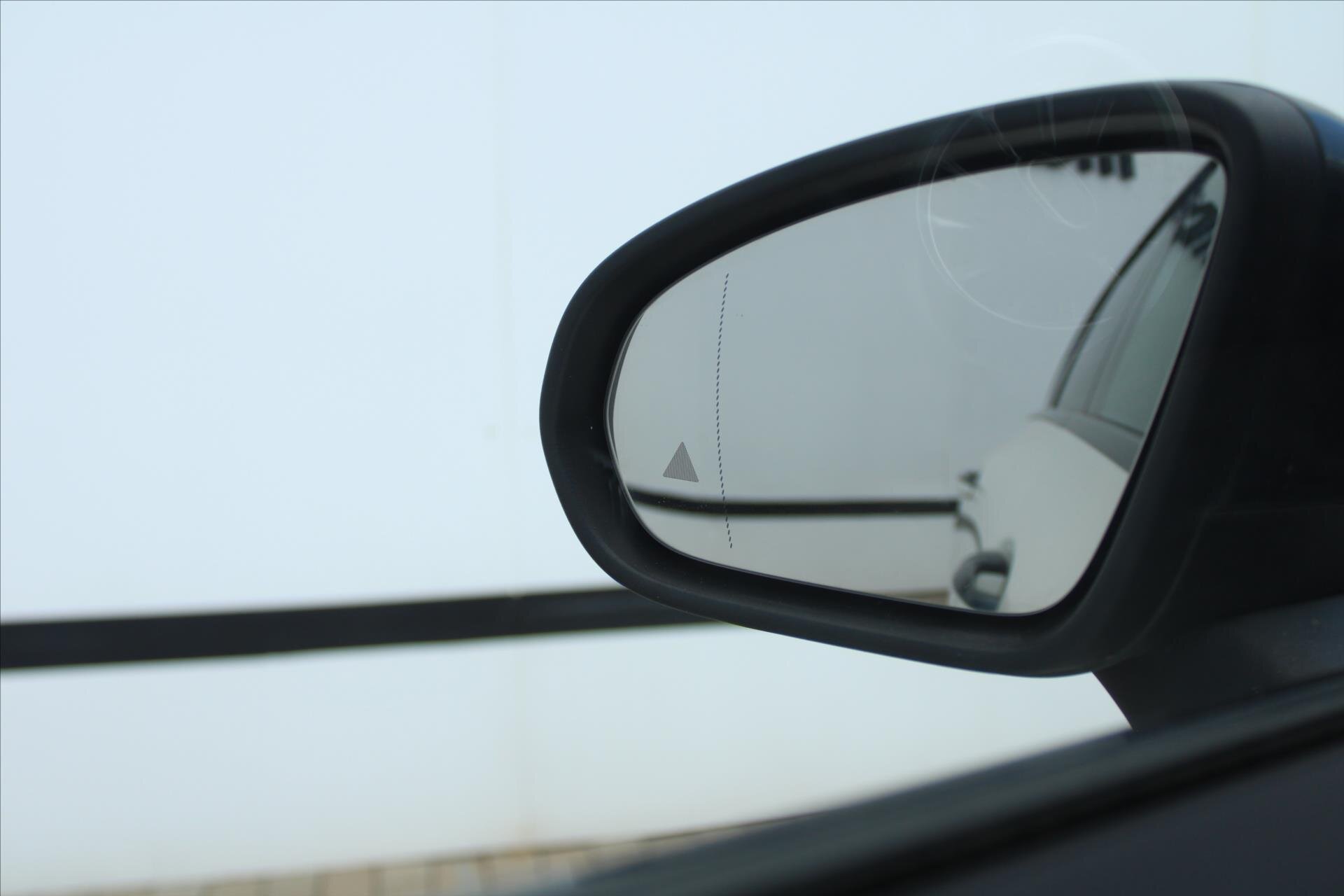 Mercedes-Benz CLA Kombi 1,3 l 193 kw