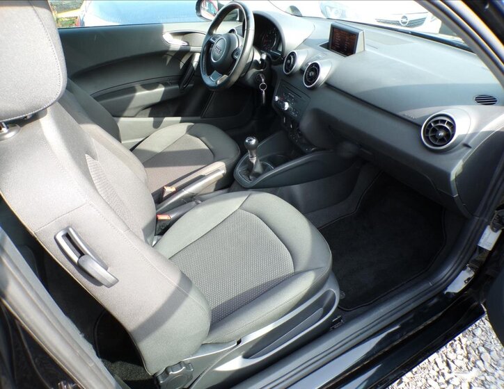 Audi A1 Hatchback 1,2 l 63 kw