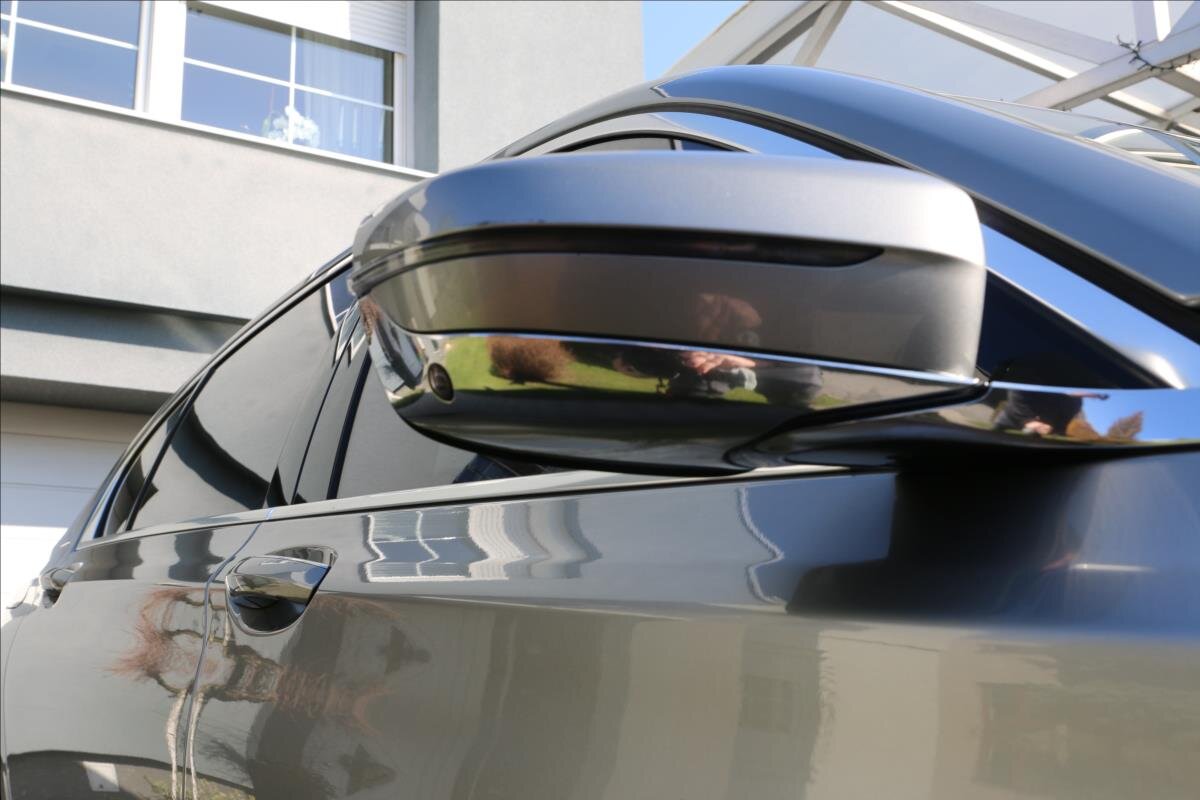 BMW Řada 7 Sedan / Limuzína 3,0 l 294 kw