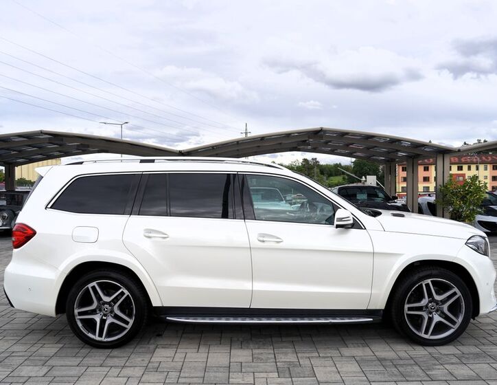 Mercedes-Benz GLS 7