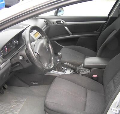 Peugeot 407 7
