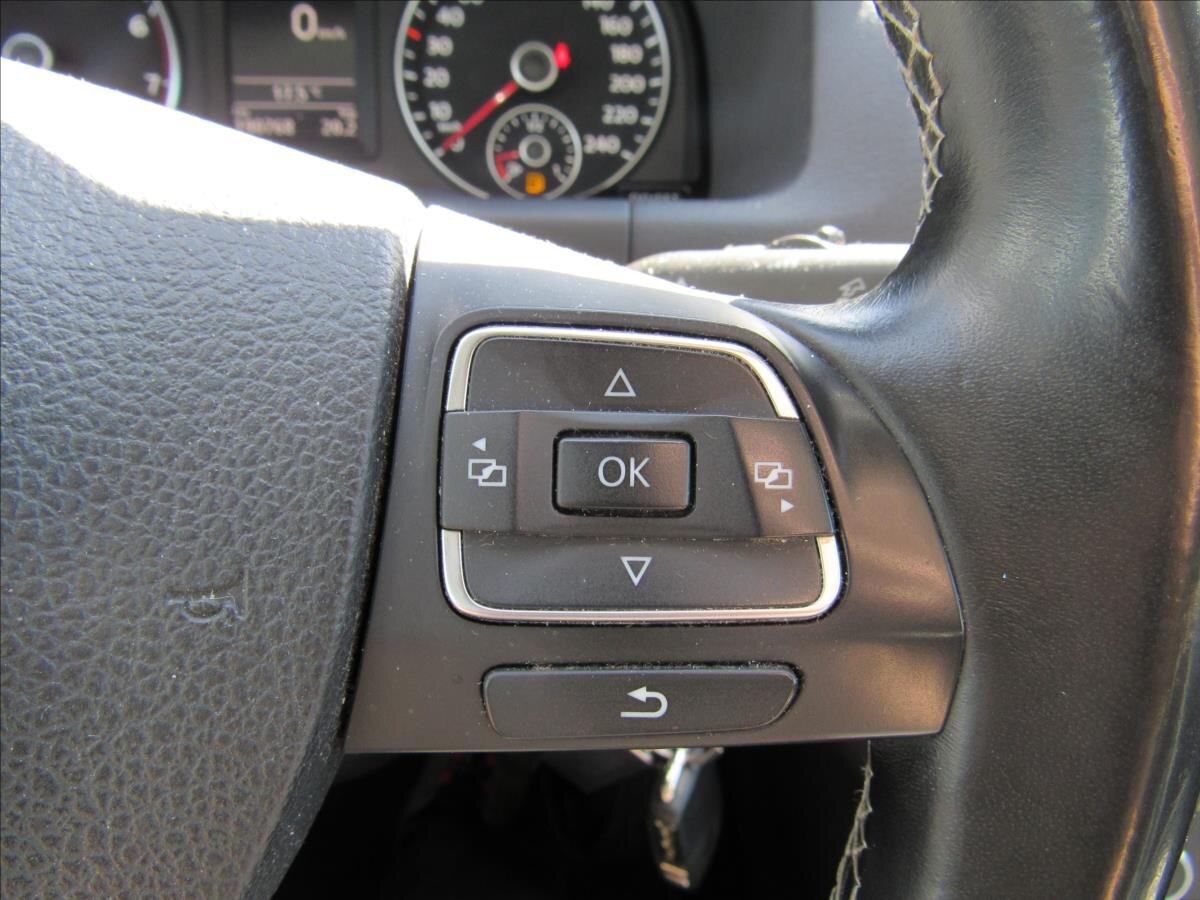 Volkswagen Touran Kombi 1,4 l 103 kw