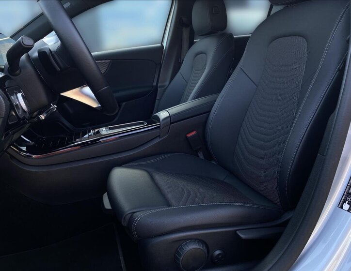 Mercedes-Benz Třídy A Hatchback 1,3 l 120 kw