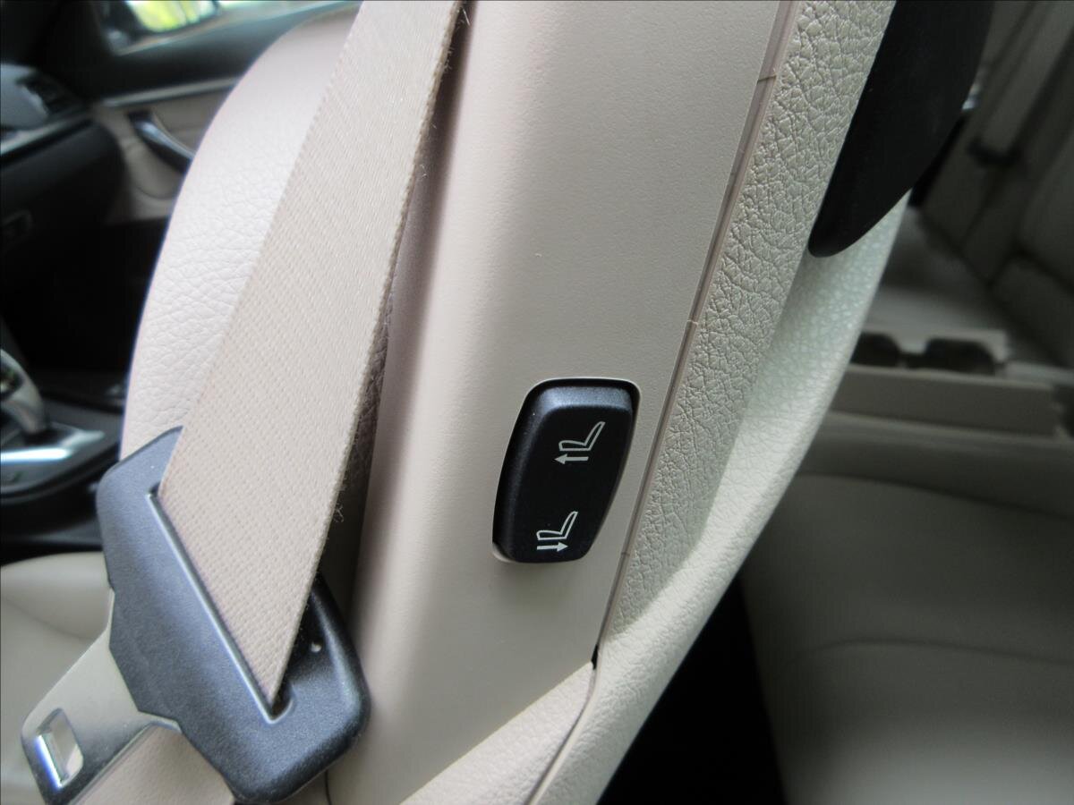 BMW Řada 4 Kabriolet 2,0 l 135 kw