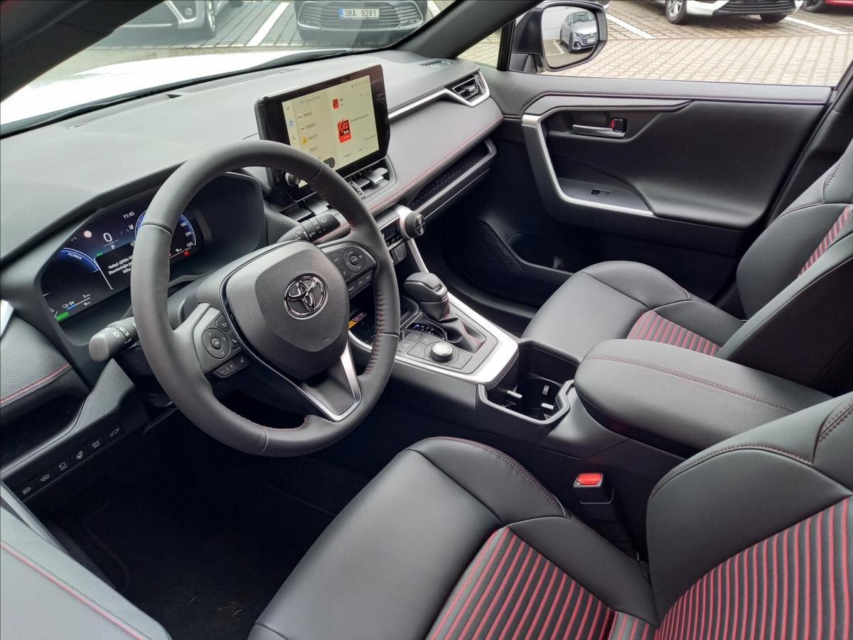 Toyota RAV4 SUV 2,5 l 225 kw