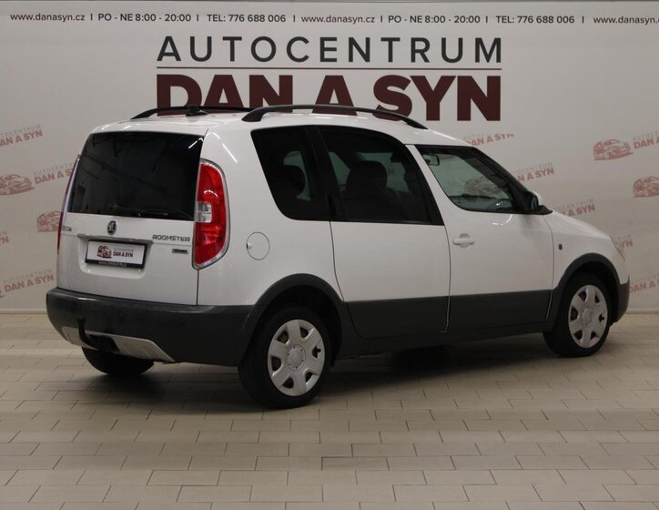 Škoda Roomster 4