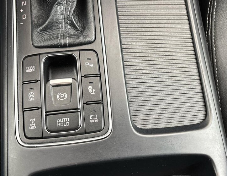 KIA Sorento SUV / Terénní 2,2 l 147 kw