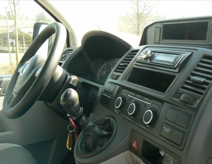 Volkswagen Transporter Sklápěč 2,0 l 103 kw