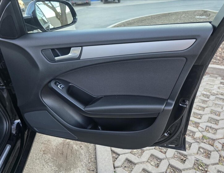 Audi A4 Kombi 2,0 l 100 kw