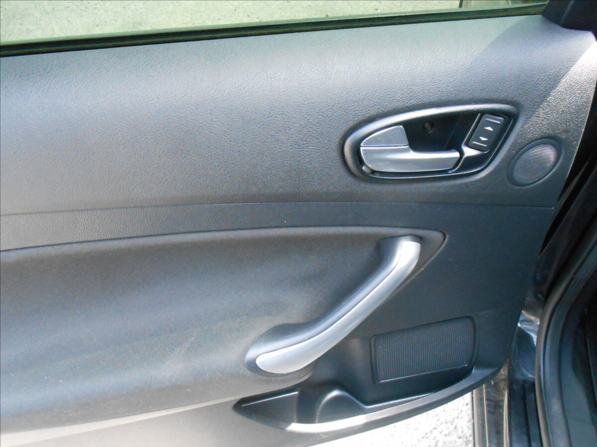 Ford Mondeo Kombi 2,0 l 107 kw