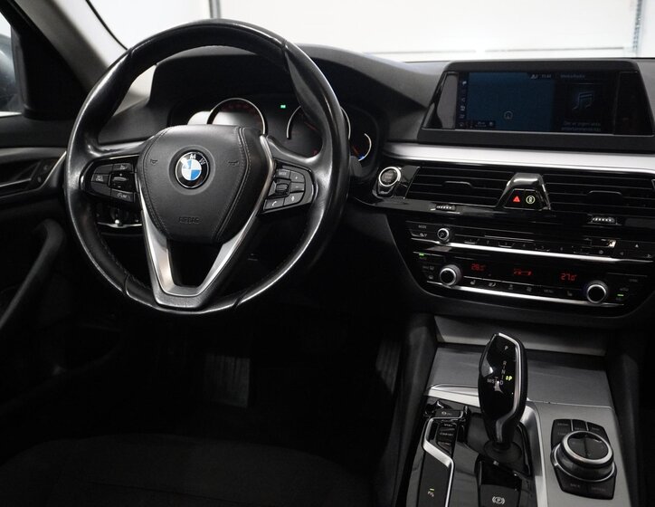 BMW Řada 5 Kombi 2,0 l 140 kw