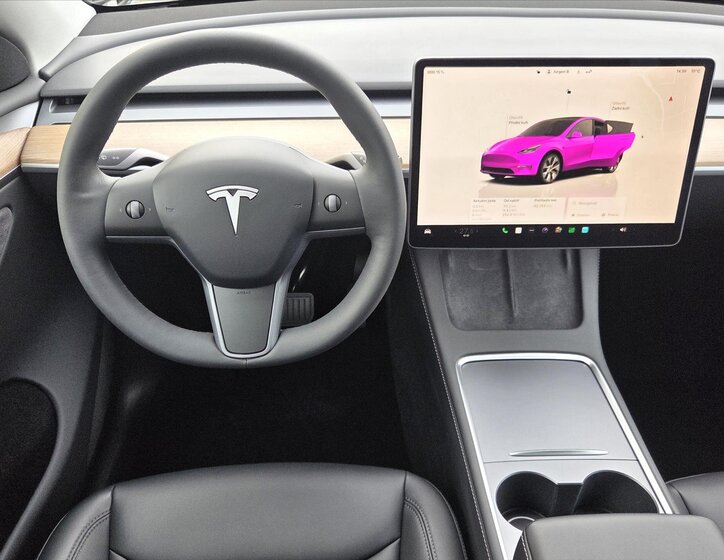 Tesla Model Y SUV / Terénní 0,0 378 kw