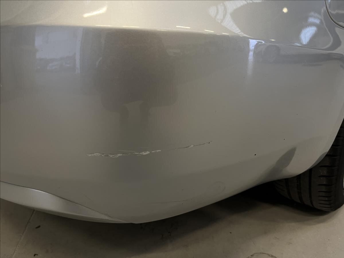 Škoda Superb Liftback 2,0 l 103 kw