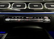 Mercedes-Benz GLS 29