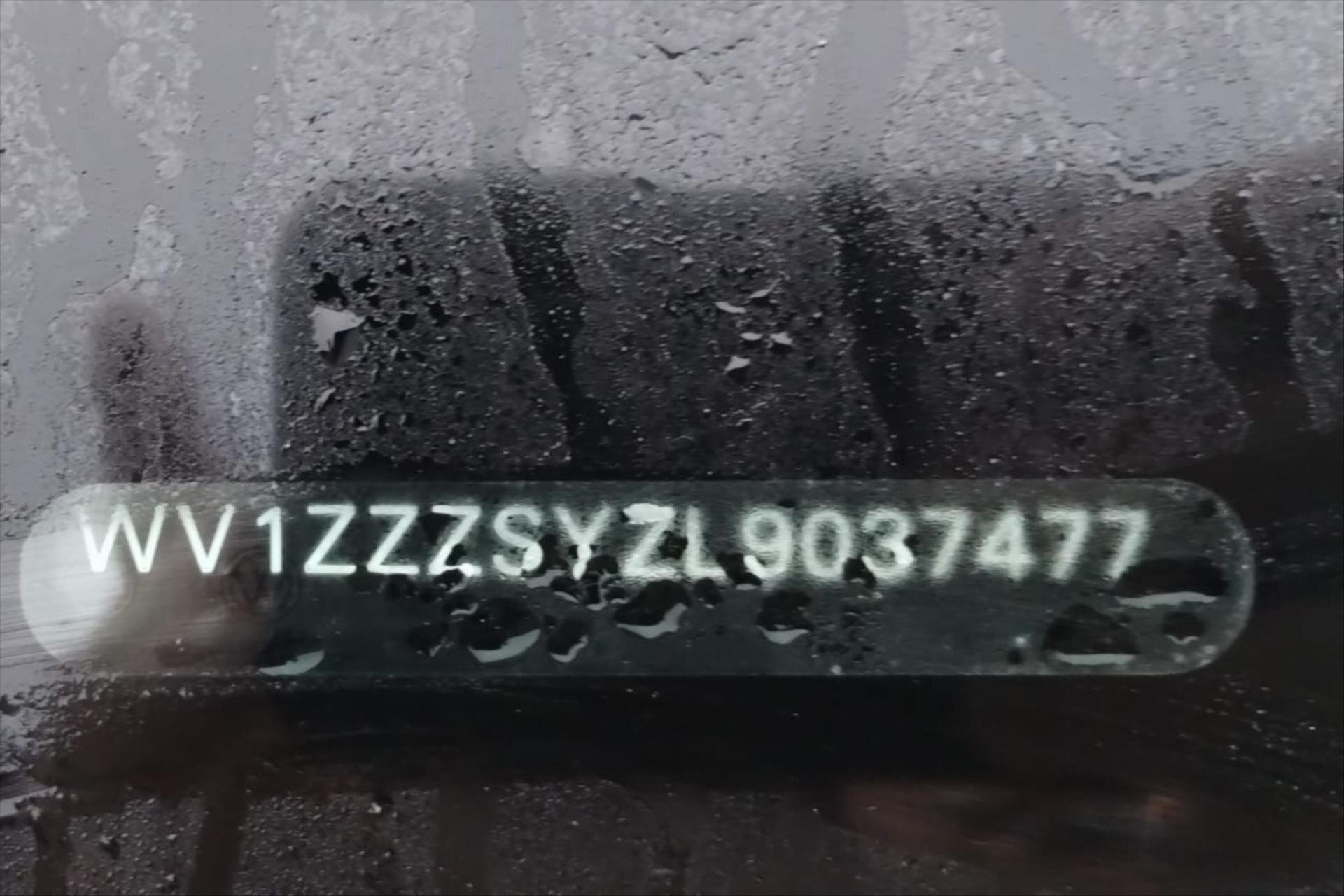 Volkswagen Crafter Skříň 2,0 l 103 kw